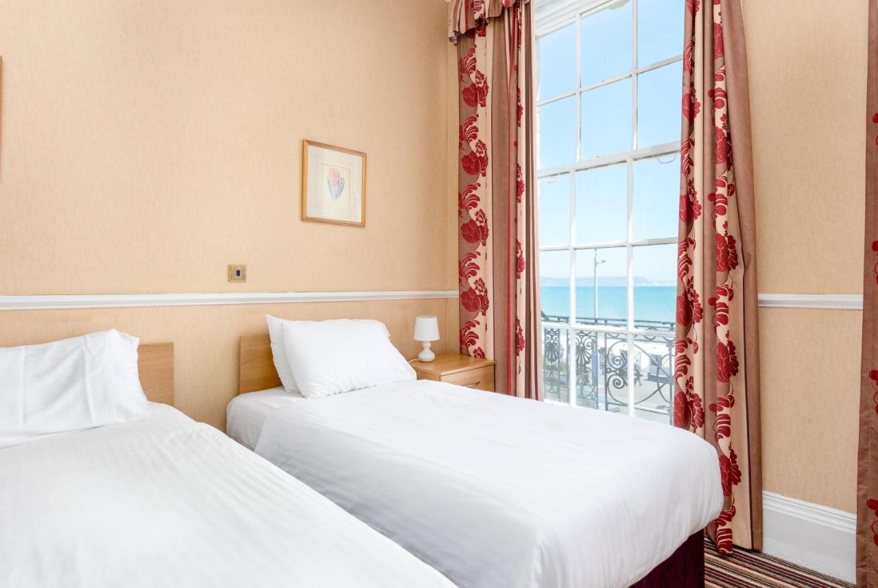 Russell Hotel 3*